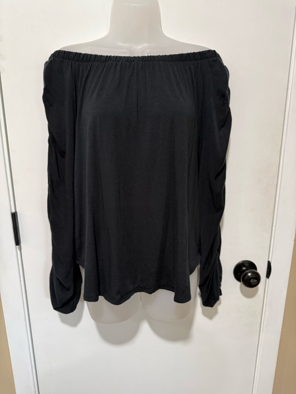 We The Free Black Off-Shoulder Long Sleeve Top-#1424